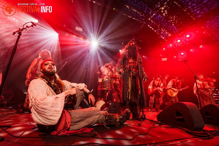 Ye Banished Privateers op Lowlands 2024 - Zaterdag foto