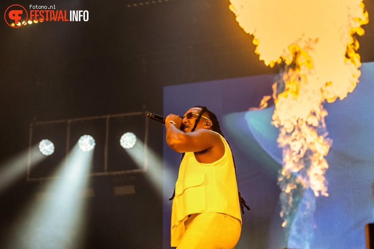 Jonna Fraser op Lowlands 2024 - Zaterdag foto