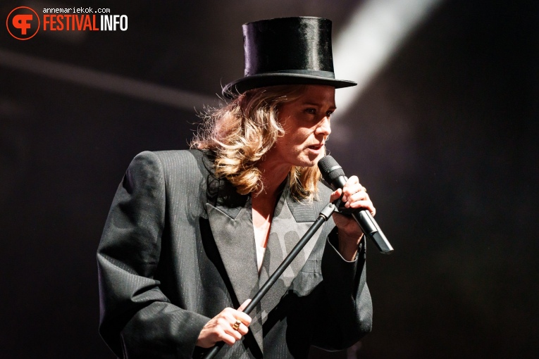 Róisín Murphy op Lowlands 2024 - Zondag foto