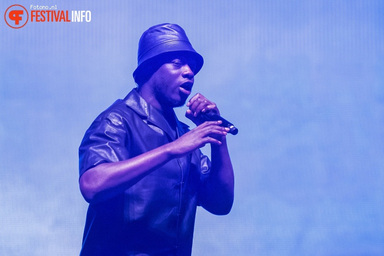 J Hus op Lowlands 2024 - Zondag foto
