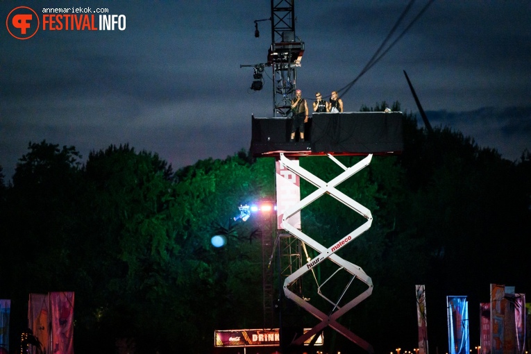 Goldband op Lowlands 2024 - Zondag foto