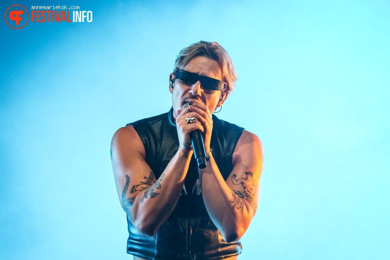 Goldband op Lowlands 2024 - Zondag foto