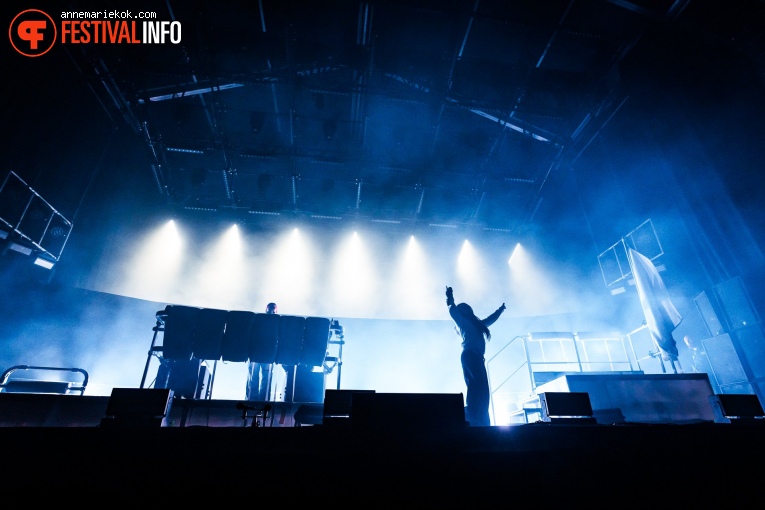 Brutalismus 3000 op Lowlands 2024 - Zondag foto