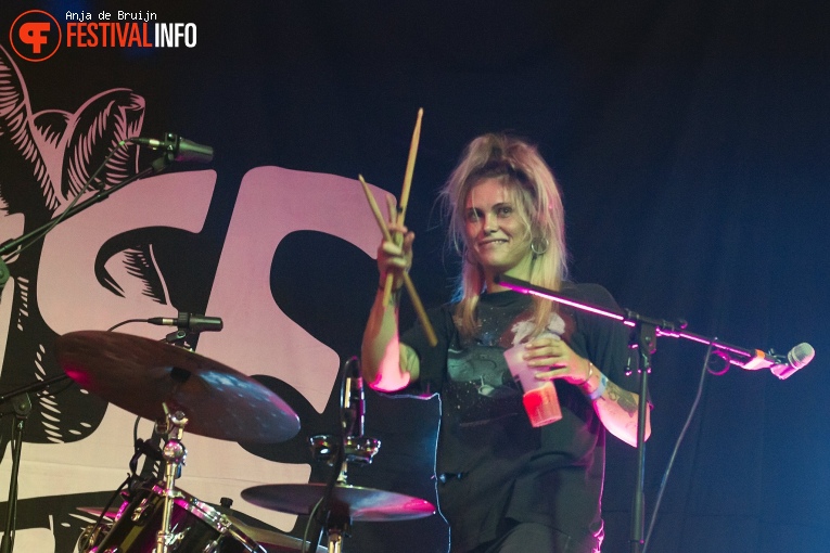 Ghostwoman op Loose Ends Festival 2024 foto