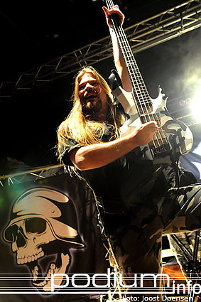 Sabaton op Hammerfall - 26/2 - Hanenhof foto
