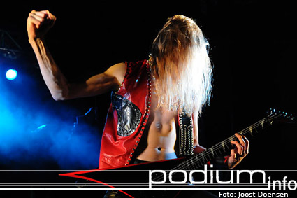 Hammerfall op Hammerfall - 26/2 - Hanenhof foto
