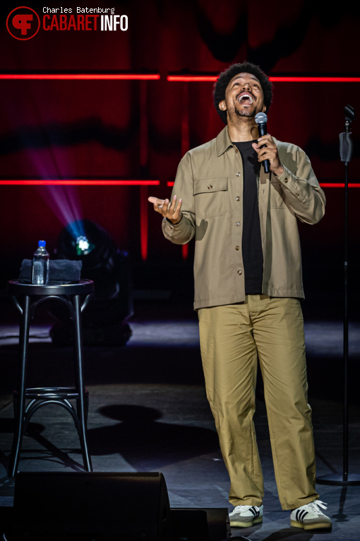 Trevor Noah op Trevor Noah - 09/09 - Ahoy (RTM Stage) foto