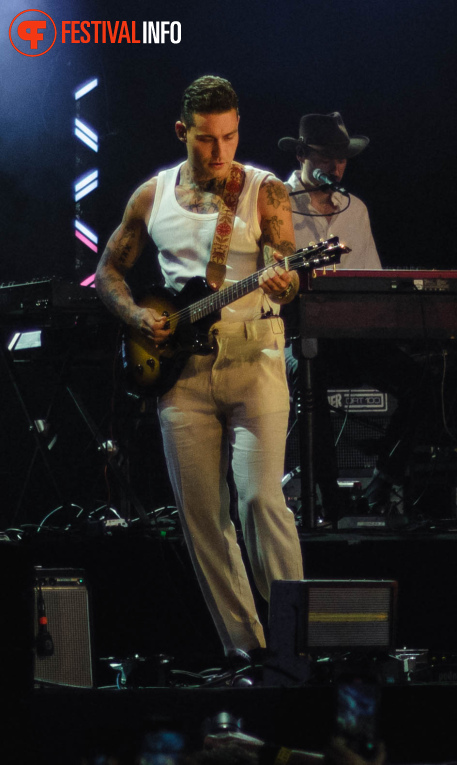 Douwe Bob op Appelpop 2024 foto