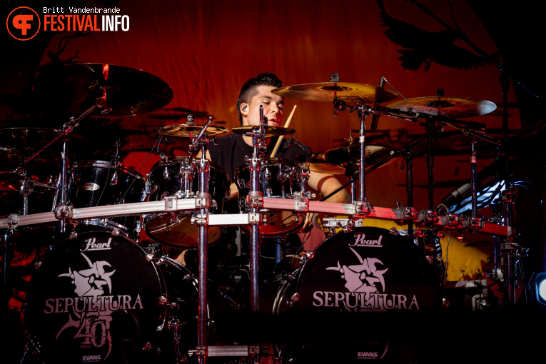 Sepultura op Sepulfest 2024 foto