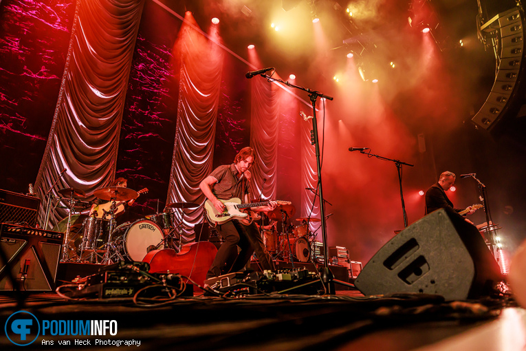 Jason Isbell And The 400 Unit op Jason Isbell & The 400 Unit - 13/11 - TivoliVredenburg foto