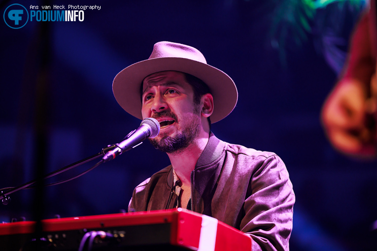 Young Gun Silver Fox op Young Gun Silver Fox - 04/12 - TivoliVredenburg foto