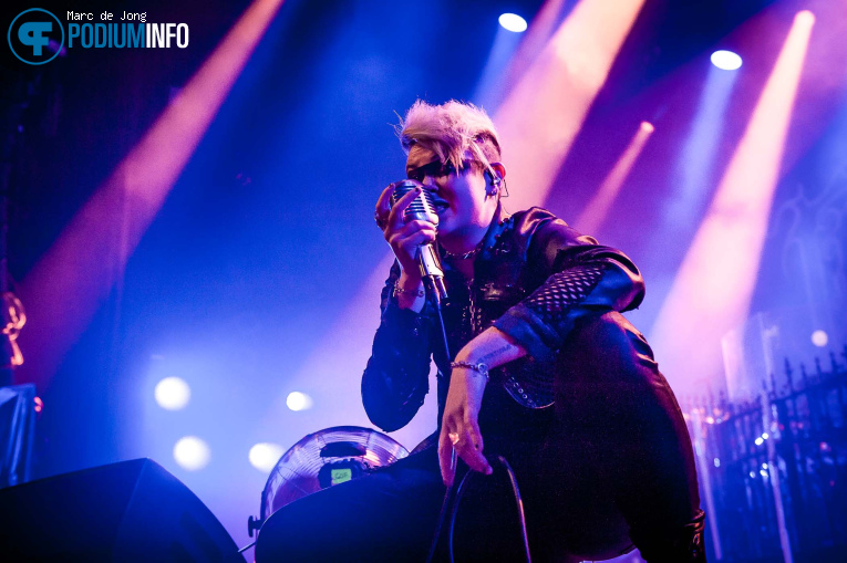 Black Satellite op Cradle Of Filth - 08/12 - 013 foto