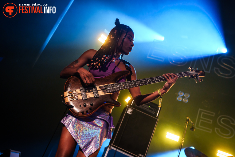 Arp Frique & The Perpetual Singers op Eurosonic Noorderslag (ESNS) 2025 - Woensdag foto