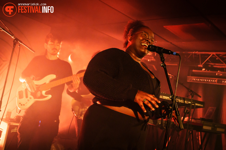Nnavy op Eurosonic Noorderslag (ESNS) 2025 - Woensdag foto
