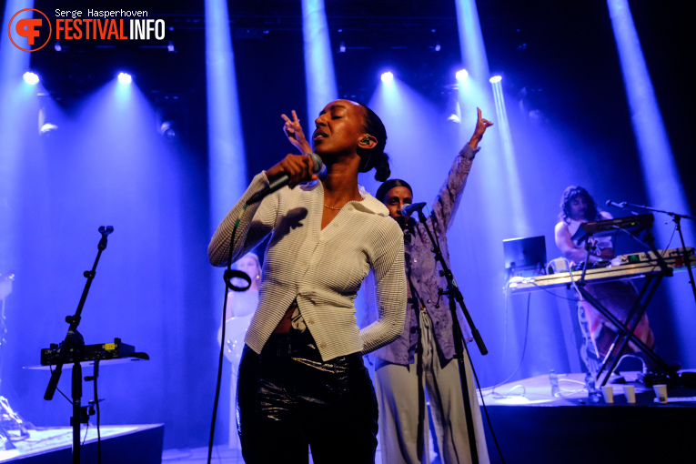 Sirens of Lesbos op Eurosonic Noorderslag (ESNS) 2025 - Vrijdag foto