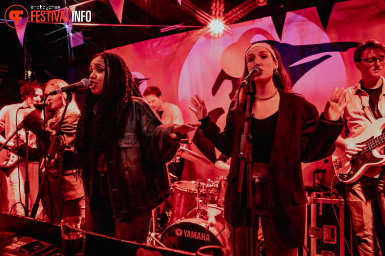 DIVYA op Eurosonic Noorderslag (ESNS) 2025 - Vrijdag foto