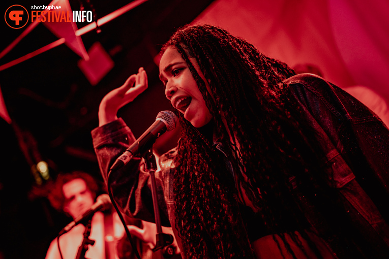 DIVYA op Eurosonic Noorderslag (ESNS) 2025 - Vrijdag foto