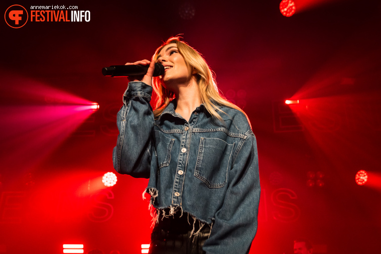 Hannah Mae op Eurosonic Noorderslag (ESNS) 2025 - Zaterdag foto