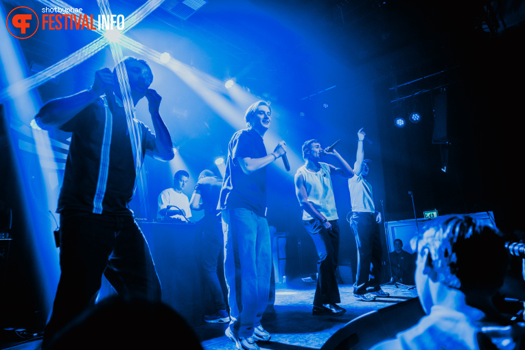 Nachtdienst op Eurosonic Noorderslag (ESNS) 2025 - Zaterdag foto