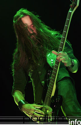 Testament op Priest Feast - 23/3 - Heineken Music Hall foto