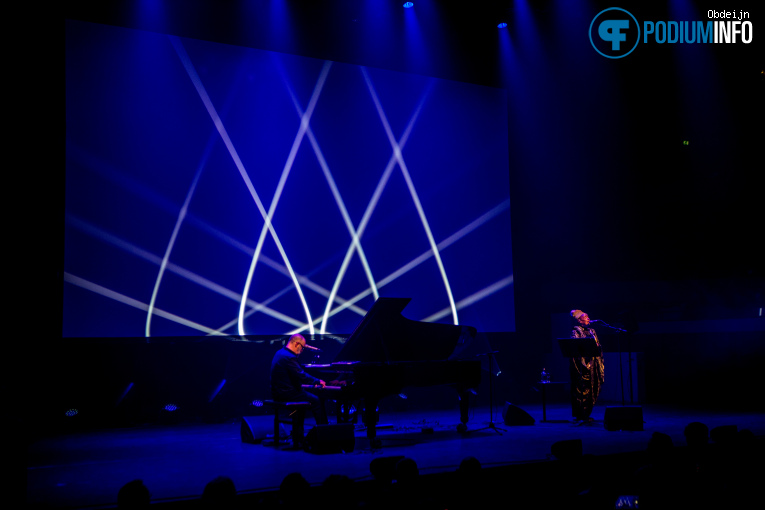 Lisa Gerrard op Lisa Gerrard - 11/02 - TivoliVredenburg foto