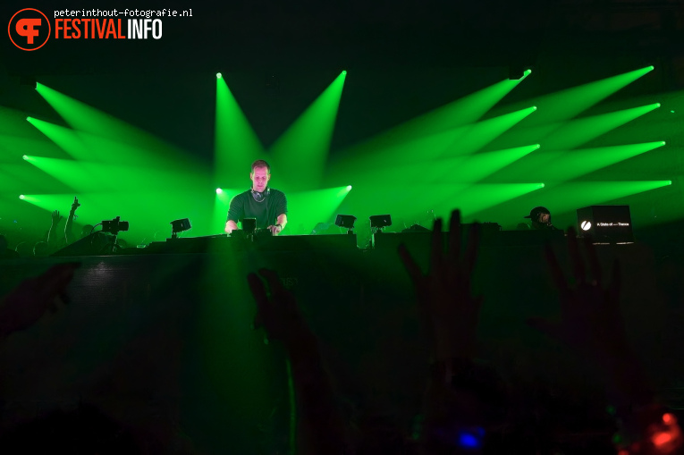 Adam Beyer op A State of Trance 2025 foto