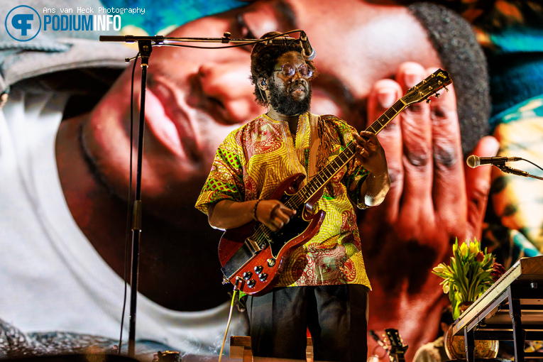 Michael Kiwanuka op Michael Kiwanuka - 26/02 - AFAS Live foto