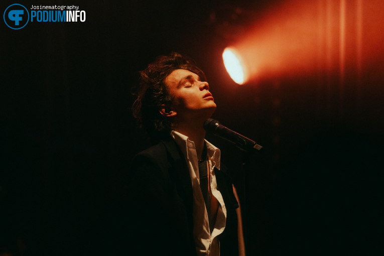 Lenny Monsou op Lenny Monsou - 13/03 - TivoliVredenburg foto
