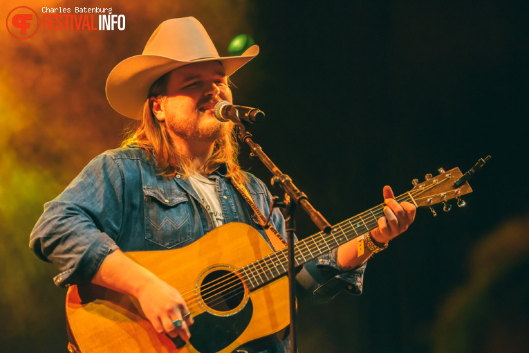 Caleb Lee Hutchinson op C2C: Country To Country 2025 - Zaterdag foto