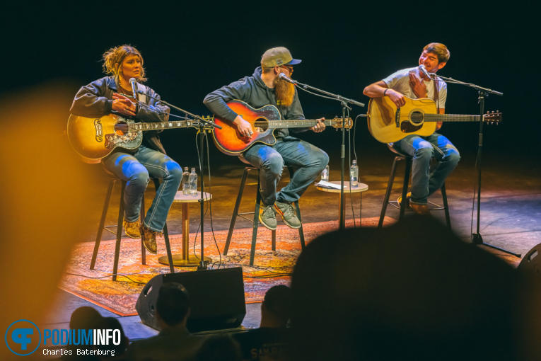 Isaac Gibson op C2C presents: The Bluebird Cafe - 09/03 - Oude Luxor Theater foto