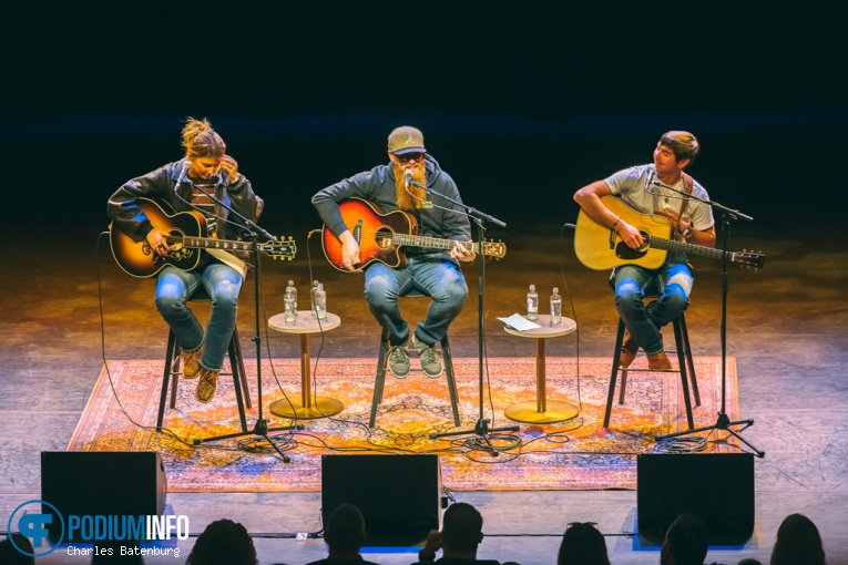 Isaac Gibson op C2C presents: The Bluebird Cafe - 09/03 - Oude Luxor Theater foto