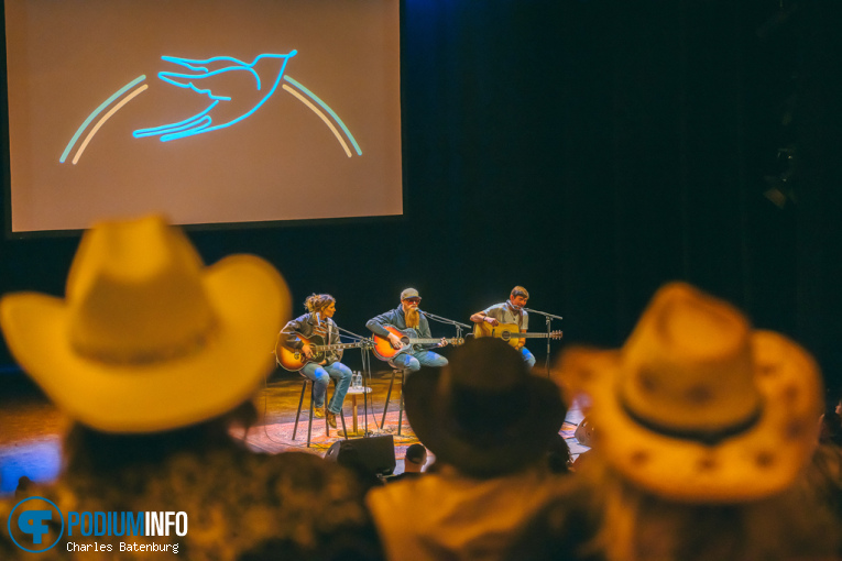 Isaac Gibson op C2C presents: The Bluebird Cafe - 09/03 - Oude Luxor Theater foto