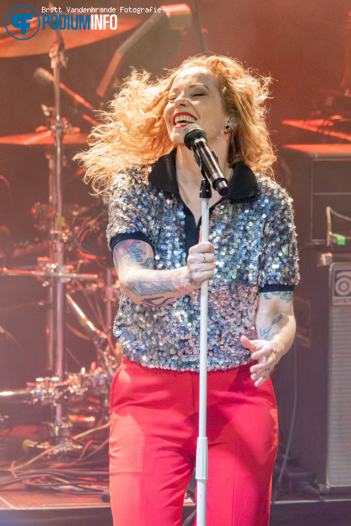 Anneke van Giersbergen op Anneke van Giersbergen - 16/03 - Mezz foto