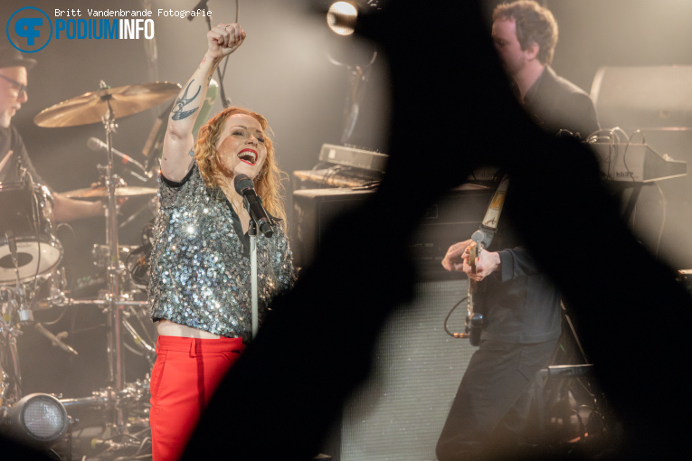 Anneke van Giersbergen op Anneke van Giersbergen - 16/03 - Mezz foto