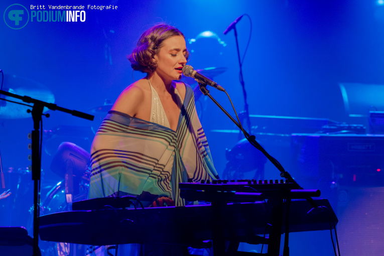 Ebony Buckle op Anneke van Giersbergen - 16/03 - Mezz foto