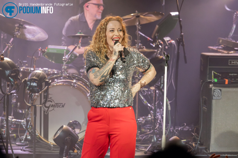 Anneke van Giersbergen op Anneke van Giersbergen - 16/03 - Mezz foto
