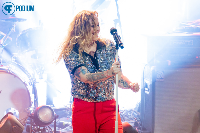 Anneke van Giersbergen op Anneke van Giersbergen - 16/03 - Mezz foto