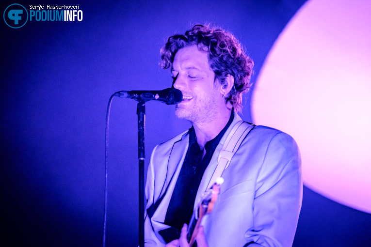 Warhaus op Warhaus - 18/03 - Koninklijk Theater Carré foto