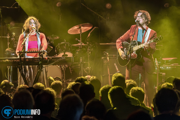 Ebony Buckle op Anneke van Giersbergen - 22/03 - Boerderij foto