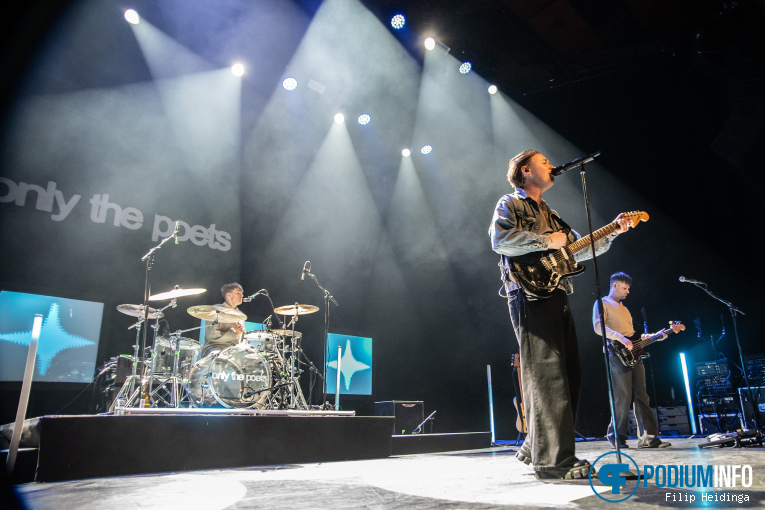 Only The Poets op Only The Poets - 03/04 - De Oosterpoort foto