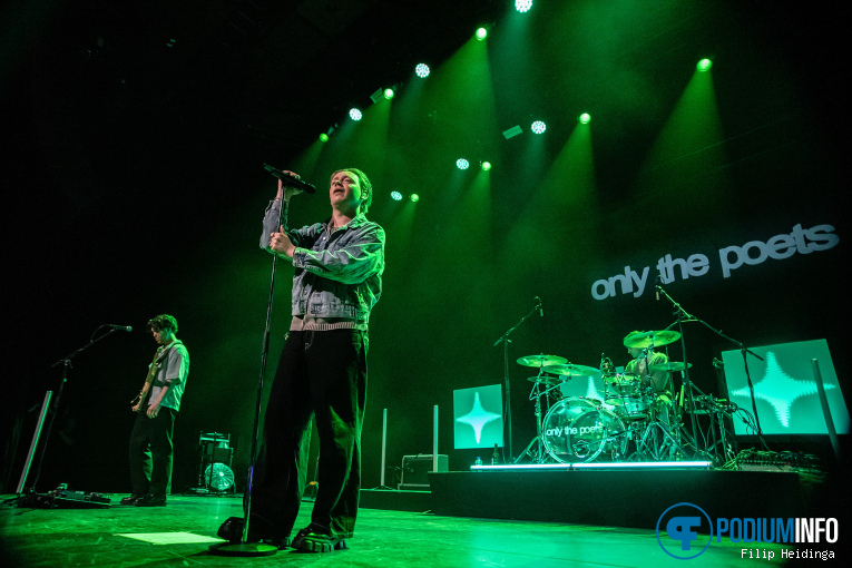 Only The Poets op Only The Poets - 03/04 - De Oosterpoort foto