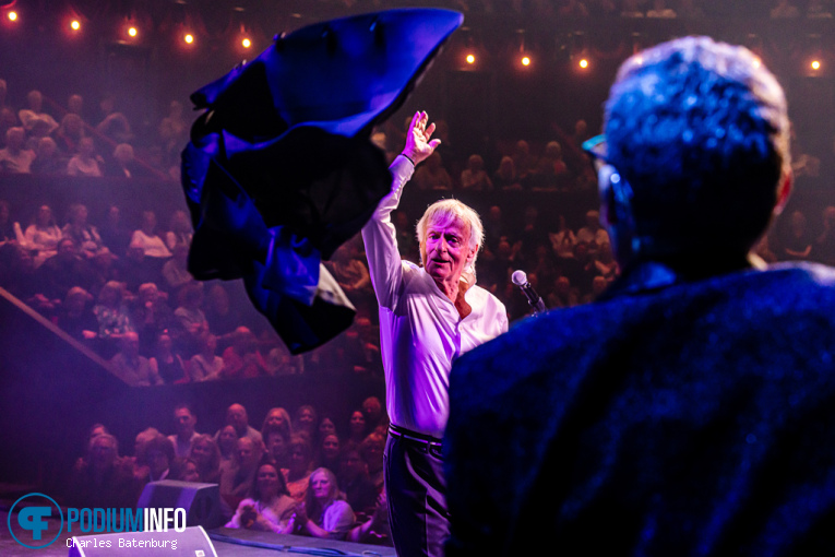 Dave (NL, chanson) op Dave (NL, chanson) - 31/03 - Koninklijk Theater Carré foto