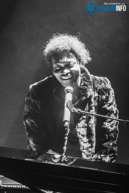 Benjamin Clementine op Benjamin Clementine - 06/04 - TivoliVredenburg foto