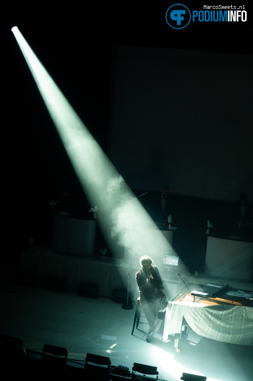 Benjamin Clementine op Benjamin Clementine - 06/04 - TivoliVredenburg foto