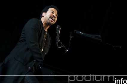 Lionel Richie op Lionel Richie - 13/4 - Ahoy foto