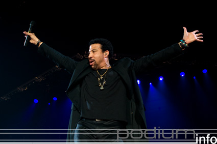 Lionel Richie op Lionel Richie - 13/4 - Ahoy foto