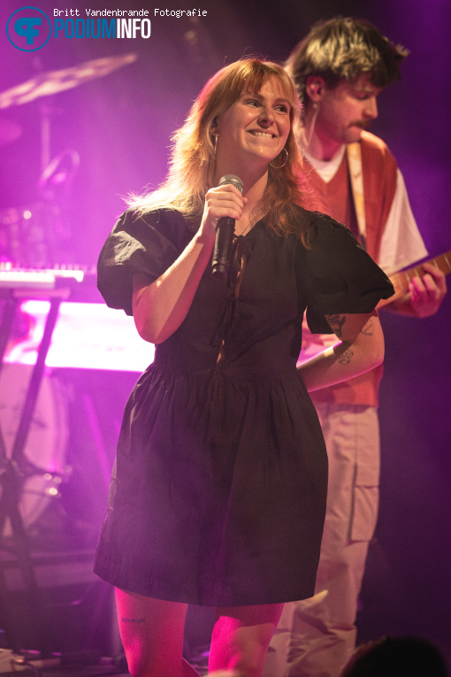 Anne Nederhoed op Bente - 05/04 - Mezz foto