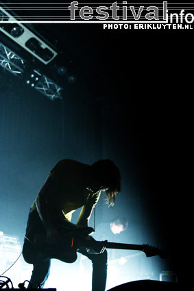 A Place to Bury Strangers op Motel Mozaïque 2009 foto