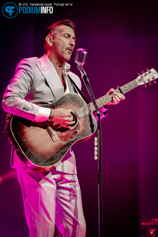 Danny Vera op Danny Vera - DNA Theatertour - 12/04 - Koninklijk Theater Carré foto