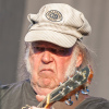 Foto Neil Young te Neil Young - 01/07 - Stadspark Groningen